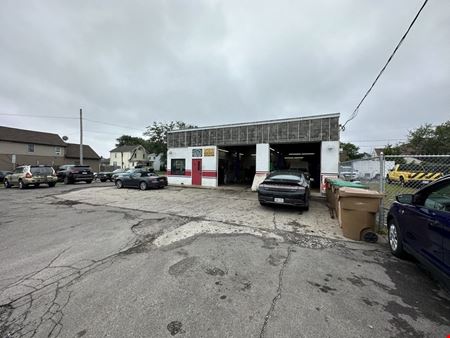 A look at 2006+/- SF AUTOMOTIVE SERVICE SPACE Commercial space for Sale in Cheektowaga