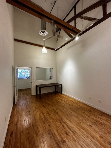 A look at Washington Square commercial space in Los Angeles