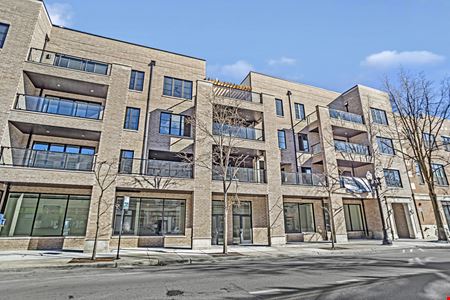 A look at 4537 N Clark Street commercial space in Chicago