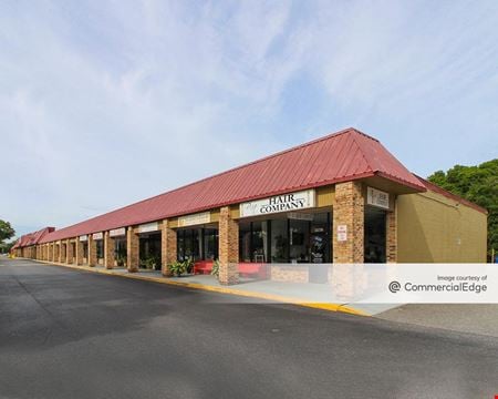 A look at Palm Lake Shopping Center - 32672 US Highway 19 North Retail space for Rent in Palm Harbor