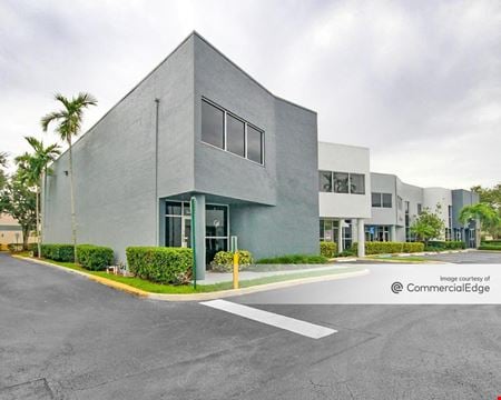 A look at Rogers Circle Complex commercial space in Boca Raton