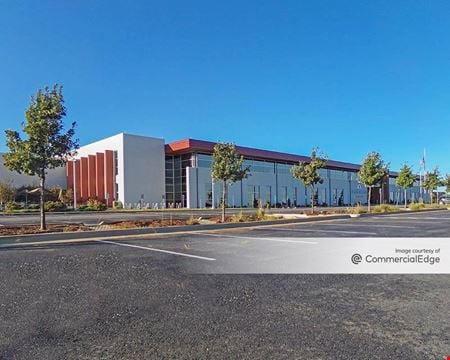 A look at 7340 West Memorial Road commercial space in Oklahoma City
