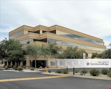 A look at The Summit Office space for Rent in Phoenix