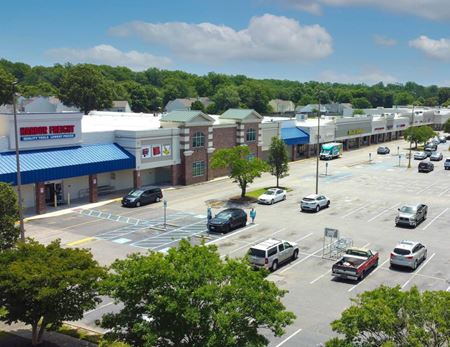 A look at Woodford Square commercial space in Chesapeake
