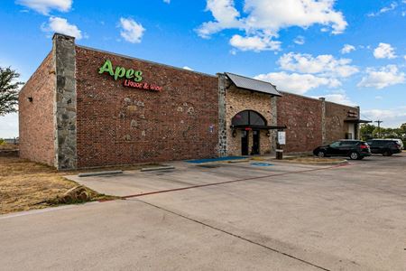 A look at Apes Liquor Store commercial space in Weatherford