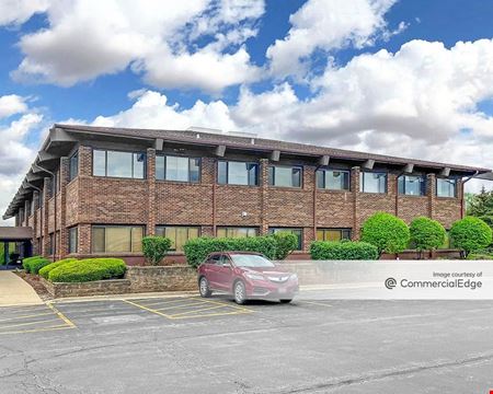 A look at 1280 & 1300 Iroquois Avenue commercial space in Naperville