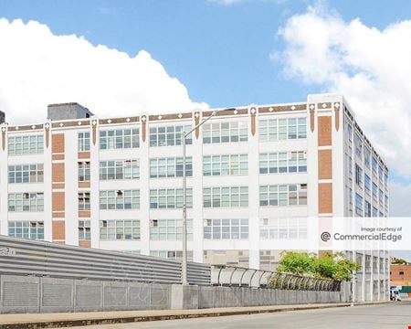 A look at SMP Building Office space for Rent in Long Island City