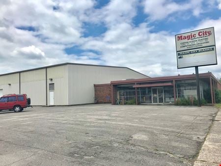 A look at Office Warehouse For Lease Industrial space for Rent in Hoover