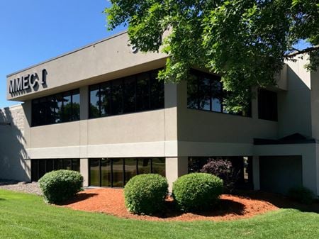 A look at Office Warehouse Building for Lease commercial space in Coon Rapids