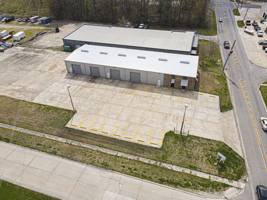 +/-7,500 SF Office/Warehouse with Yard for Lease near Amazon