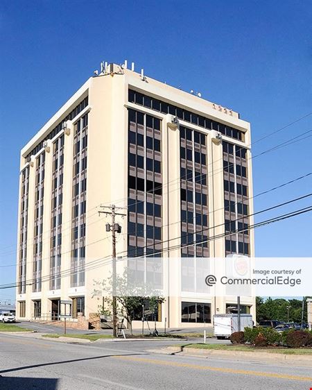 A look at Empire Towers commercial space in Glen Burnie