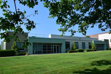 A look at 35 Arkay Drive Office space for Rent in Hauppauge
