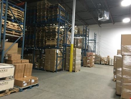 A look at 2,960 sqft shared industrial warehouse for rent in Mississauga commercial space in Mississauga