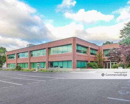 A look at Woodbury Corporate Park - 99 Sunnyside Blvd commercial space in Woodbury