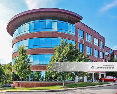 A look at High Pointe Office Centre commercial space in Milwaukee