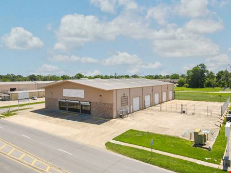 A look at S Choctaw Dr Office Warehouse with Functionality and Access commercial space in Baton Rouge