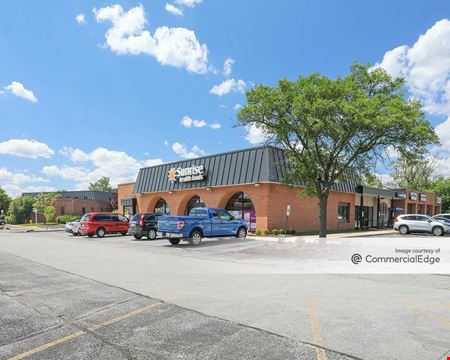 A look at Flossmoor Commons Professional Building commercial space in Flossmoor
