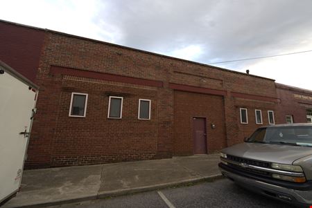 A look at 127 West Water Street Extension commercial space in Lincolnton