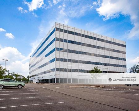 A look at Boulevard 40 Office space for Rent in Northbrook