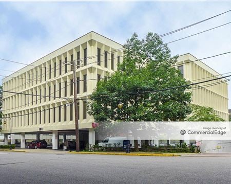 A look at 185 Great Neck Road Office space for Rent in Great Neck