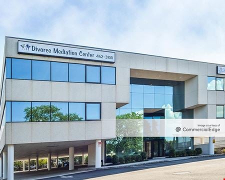 A look at Fairfield Office Plaza commercial space in Commack
