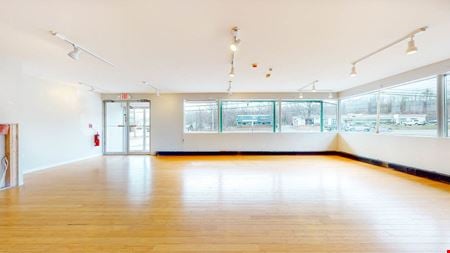 A look at 906 New York 28, Kingston, NY 12401 commercial space in Kingston