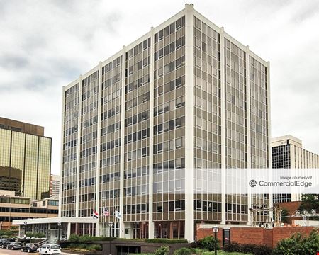 A look at The 222 Building Office space for Rent in St. Louis