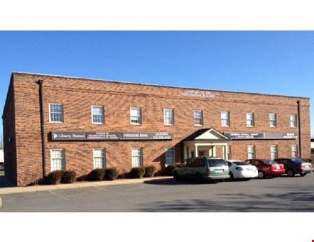 A look at Leesburg Square Professional Building commercial space in Leesburg