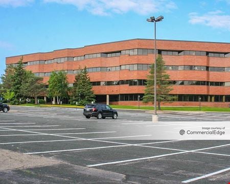 A look at Braemar Office Park I commercial space in Edina