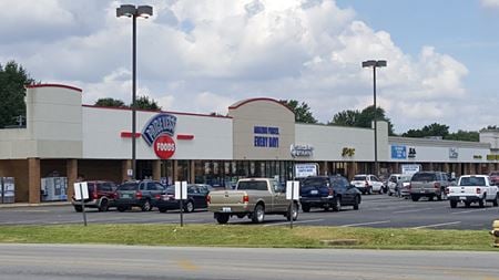 A look at Valley Station Shopping Center commercial space in Louisville