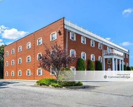 A look at Fairfield Colonial Center Office space for Rent in Commack