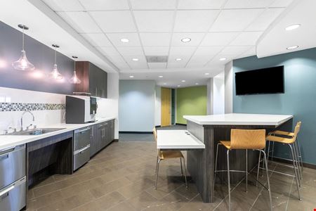 A look at 25% off Las Colinas MacArthur Coworking space for Rent in Irving
