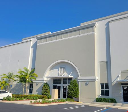 A look at Beacon lakes Industrial space for Rent in Miami