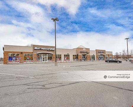 A look at Rosedale Commons commercial space in Roseville