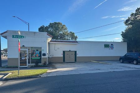 A look at Massachusetts Ave Mixed Use Office Bldg commercial space in Lakeland