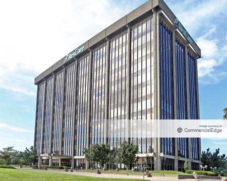A look at 9901 Linn Station Road Office space for Rent in Louisville