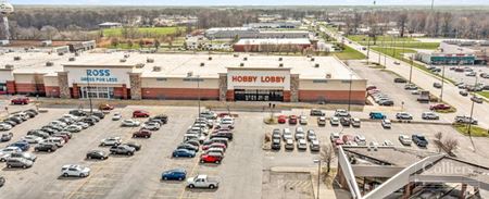 A look at Hobby Lobby | 6.5% Cap in Mt. Vernon, IL Power Center commercial space in Mount Vernon