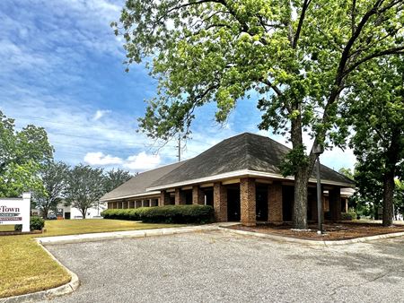 A look at Office Building | 8,502 Sq. Ft. Office space for Rent in Dothan