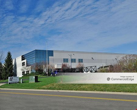 A look at 405 Mondial Pkwy commercial space in Streetsboro