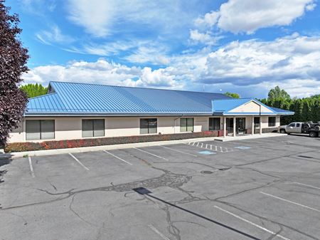 A look at West Yakima Office Building commercial space in Yakima