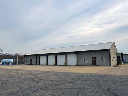 A look at Light-Industrial/Warehouse Facility w/Cold Storage - Three Rivers commercial space in Three Rivers