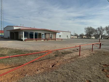 A look at 11,750 SF on 4.69 Acres Seiling, OK commercial space in Seiling