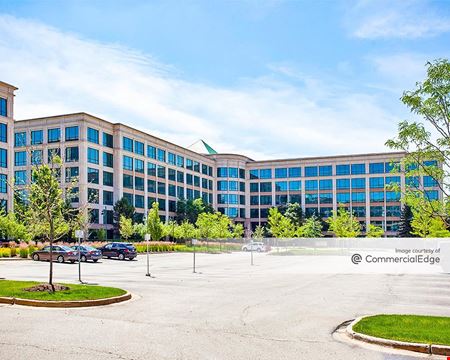 A look at Woodfield Preserve I Office space for Rent in Schaumburg