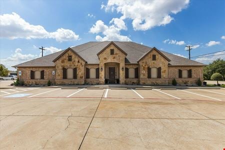 A look at 5203 Heritage Ave commercial space in Colleyville