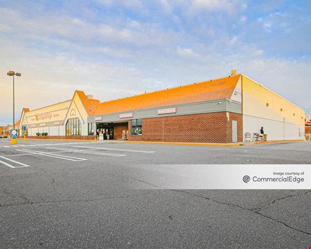 A look at The Dock Shopping Center commercial space in Stratford