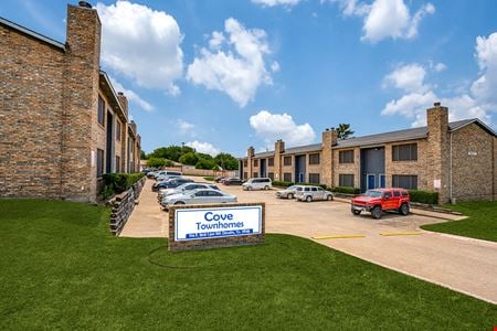 A look at Cove Townhomes commercial space in DeSoto