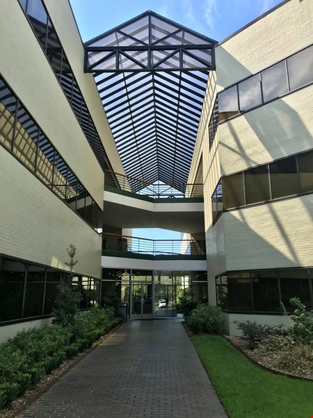 A look at Saloom Office Park Office space for Rent in Lafayette