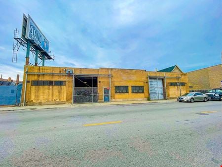 A look at 3812 W. Grand Ave. commercial space in Chicago