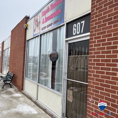 A look at 607 N 8th St commercial space in Garden City