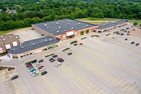 A look at Willow Knolls Shopping Center Retail space for Rent in Peoria